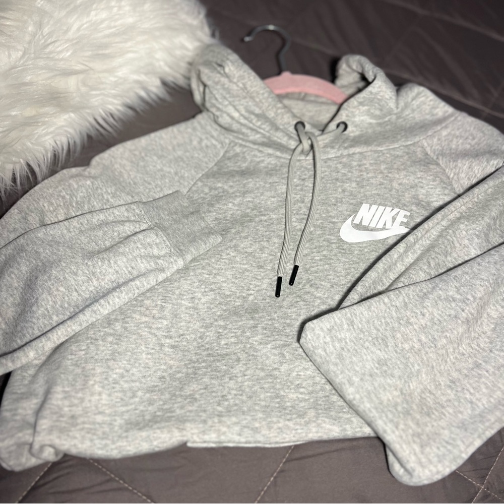 Grey nike womens hoodie excellent condition